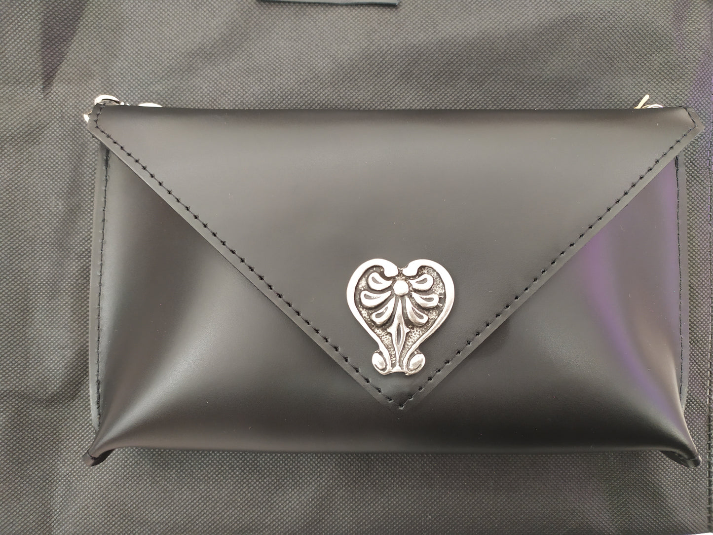 Heart bag (Black/Nickel)